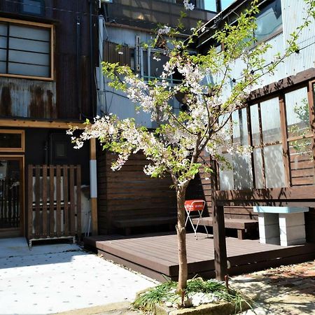 The Wonder At Stay-Machiya Karahori- Осака Екстериор снимка