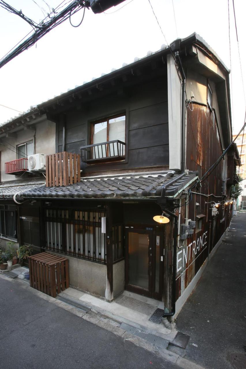 The Wonder At Stay-Machiya Karahori- Осака Екстериор снимка