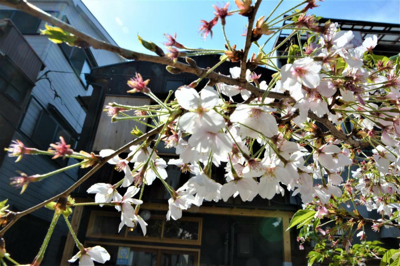 The Wonder At Stay-Machiya Karahori- Осака Екстериор снимка